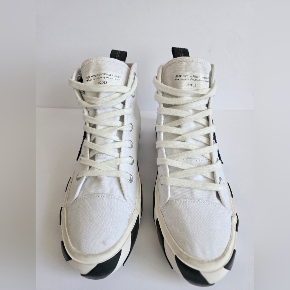 Off-White Mid Top Vulcanized Sneakers Size 42 - Picture 4 of 11